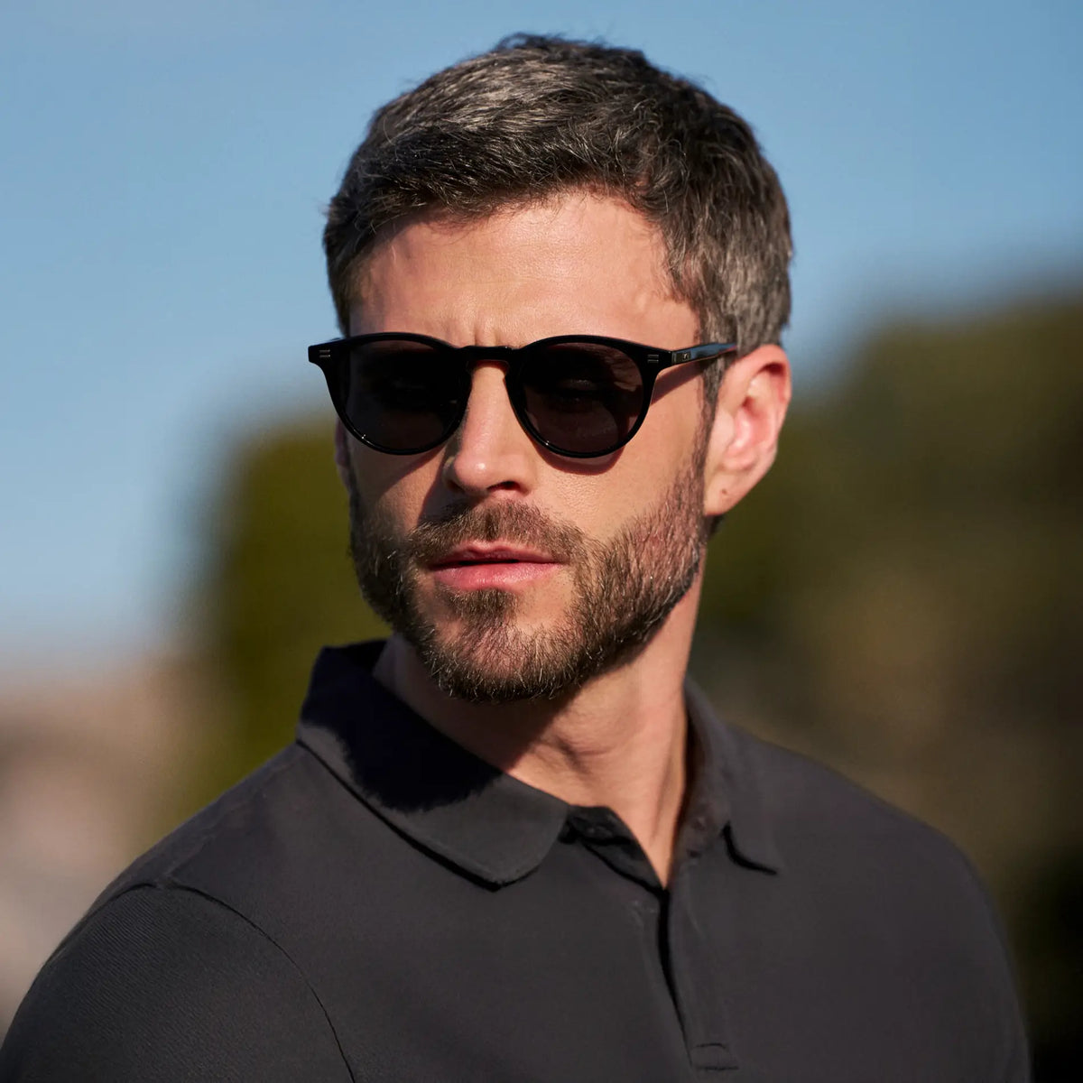Black / Black Lens