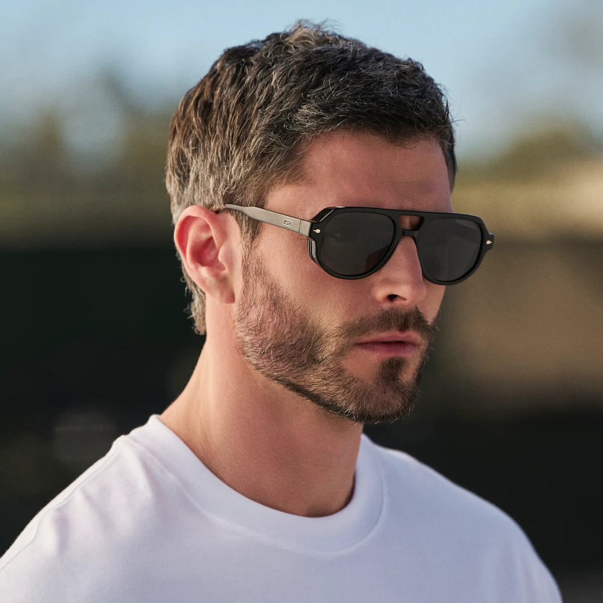 Black / Black Lens