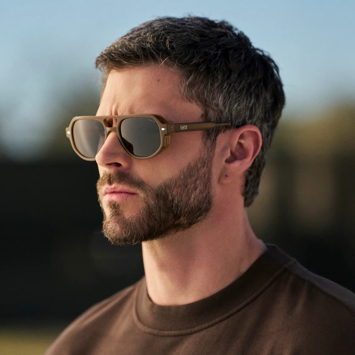 Dune Brown / Black Lens