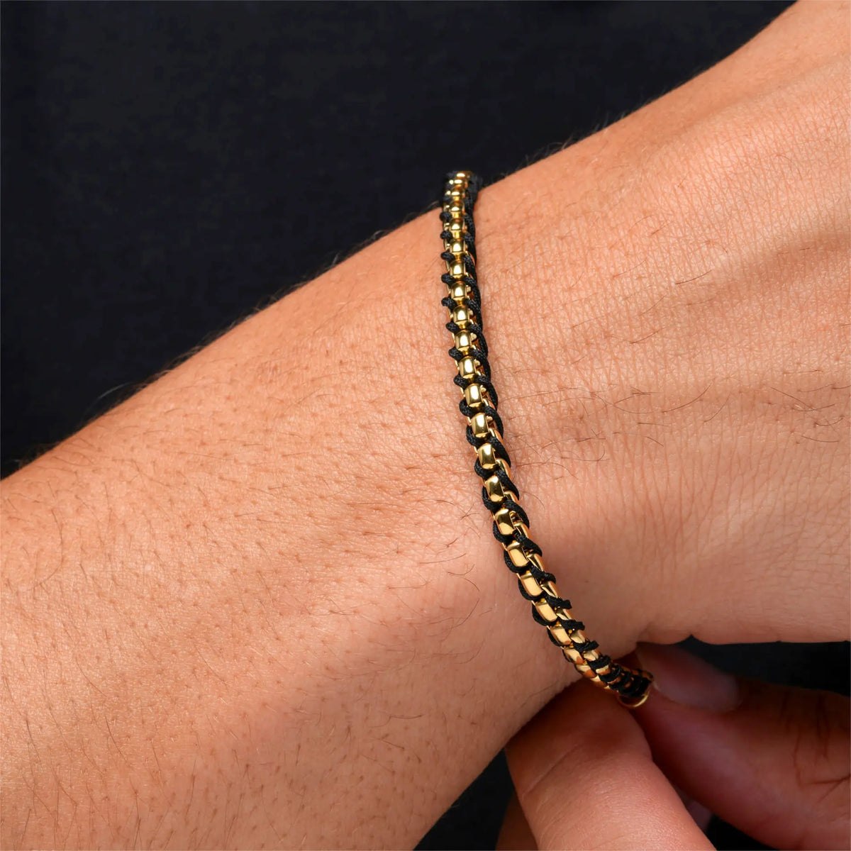Gold / Black
