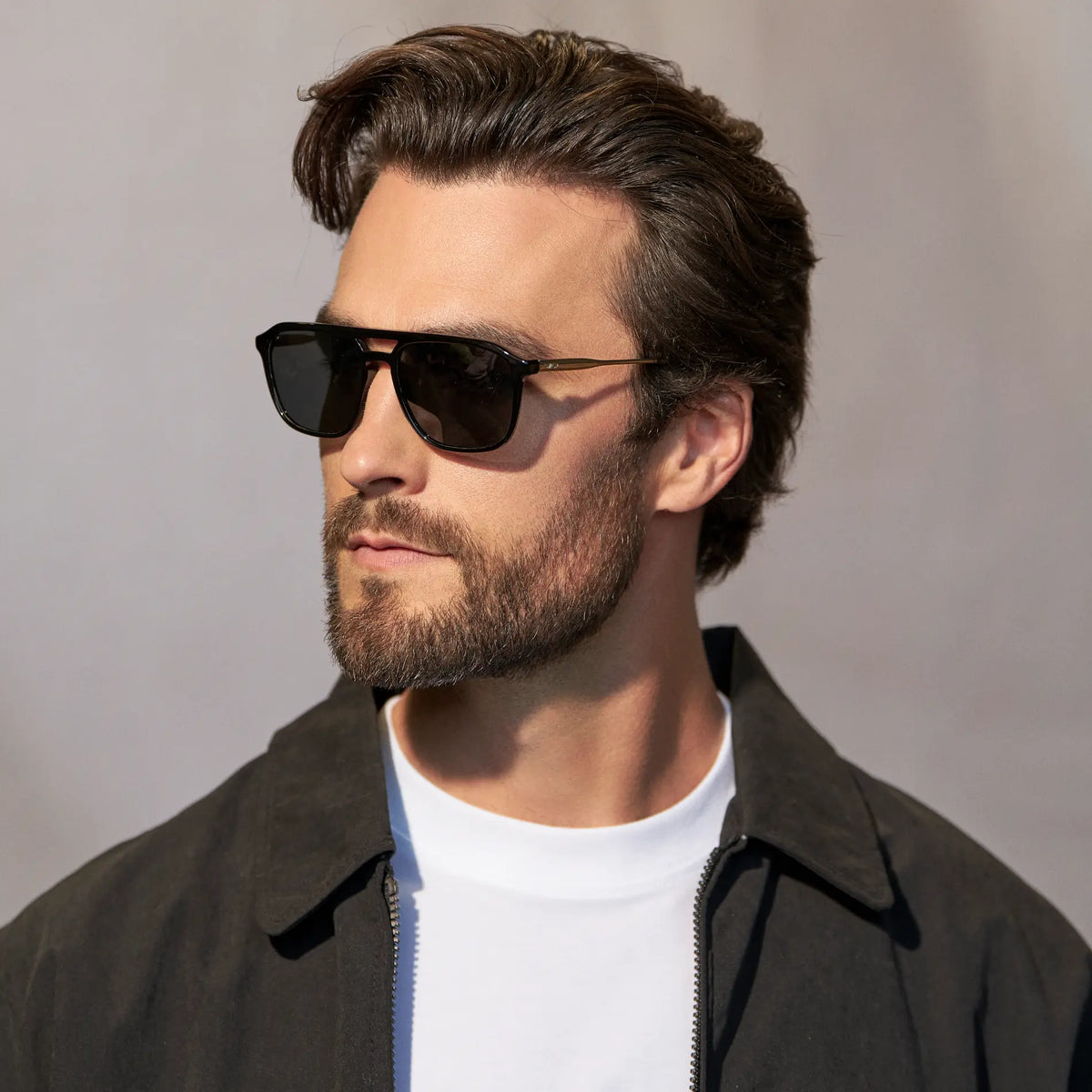 Black / Triple Black Lens