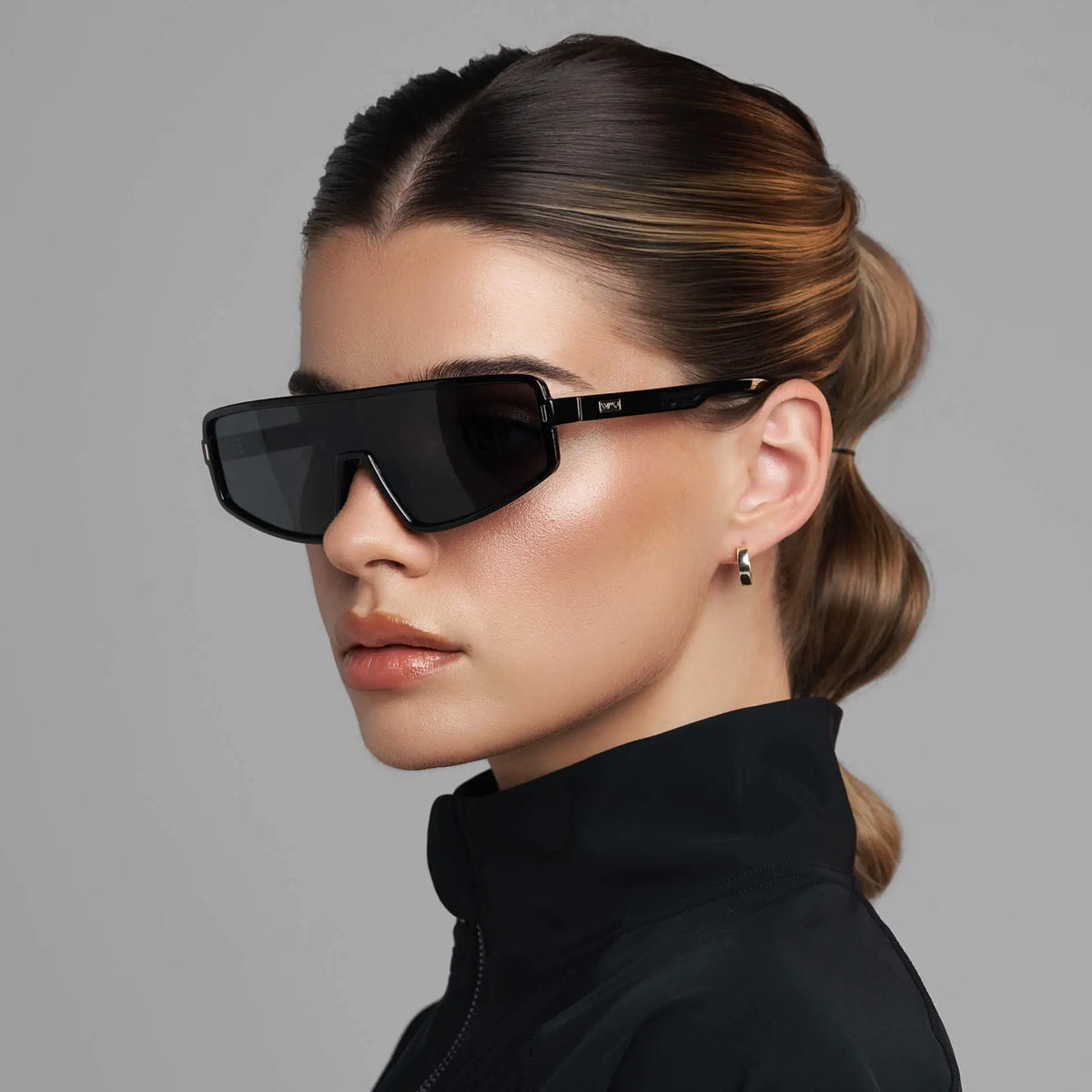 Black / Black Lens