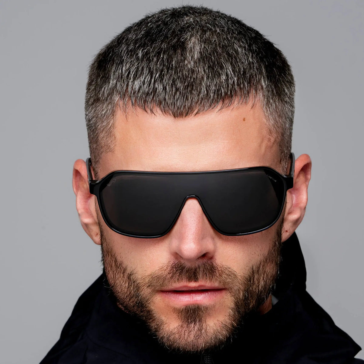 Black / Black Lens
