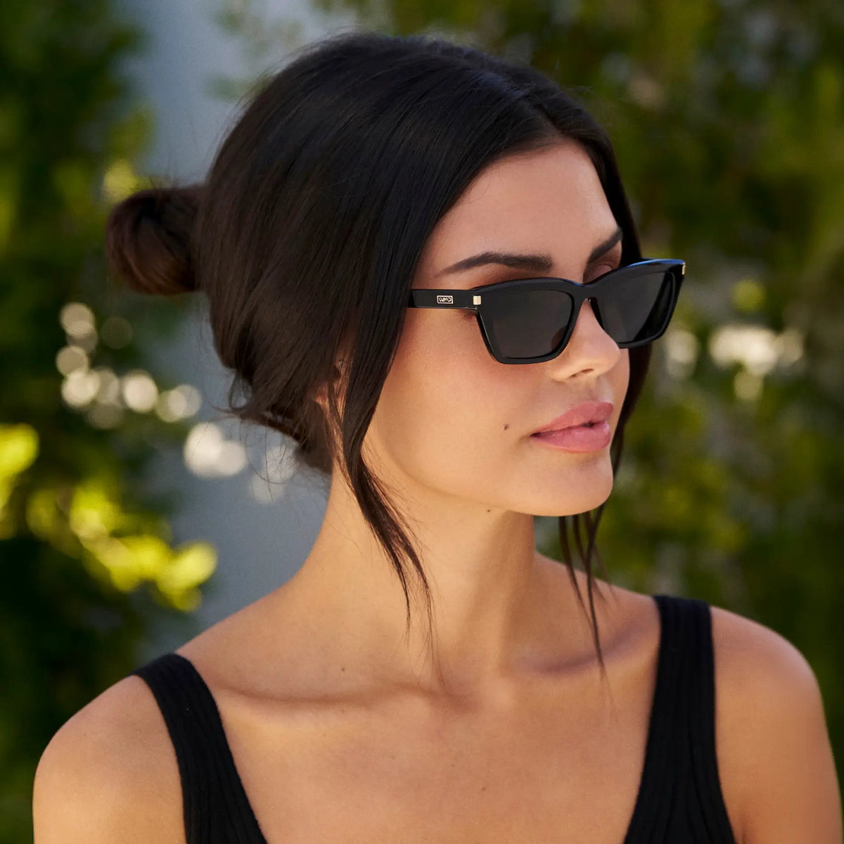 Black / Triple Black Lens
